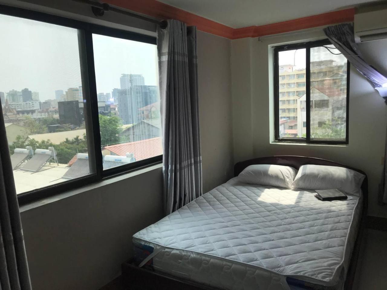 Rs Galaxy Hotel Phnom-Penh Buitenkant foto